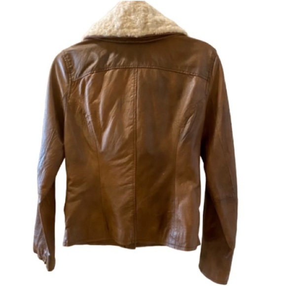 BB Dakota Leather Shearling Jacket with removable Shearling Collar. - Picture 14 of 16